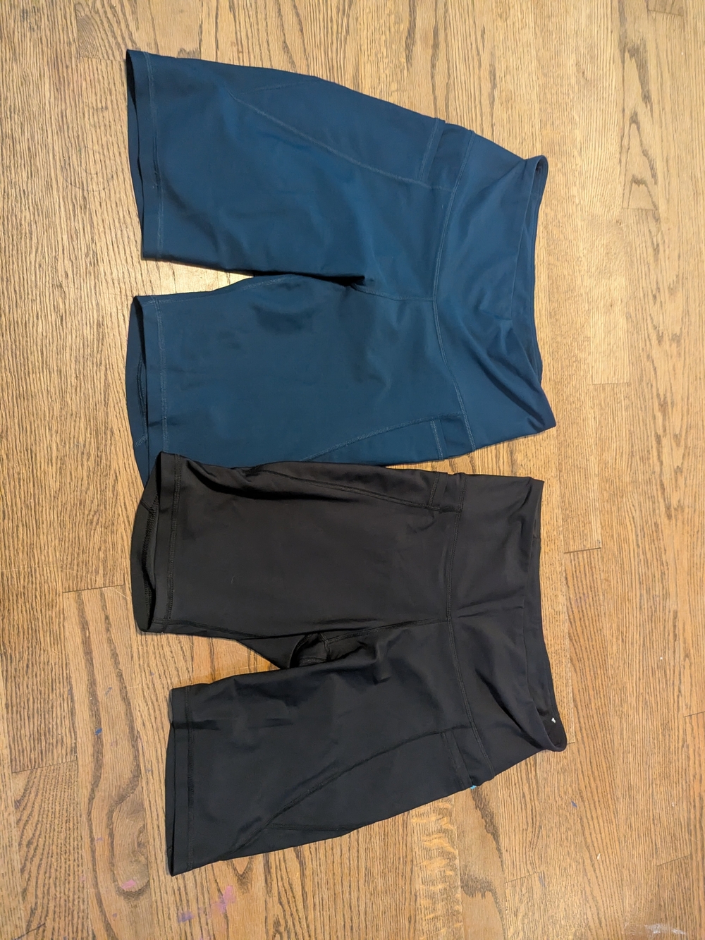 High-Rise Bike Shorts - Black and Teal